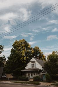 grey-house-blue-sky-edison-neighborhood-kalamazoo